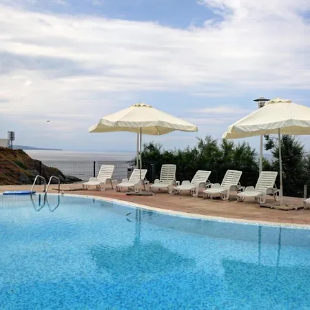 Hotel Family Lalov Egrek 3*